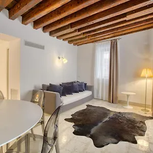 Ca Margherita Loft & Square Palazzo Grifalconi , Venice Italy