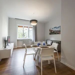 https://caravaggios-a-due-passi-dalla-funicolare.it-lombardy.com